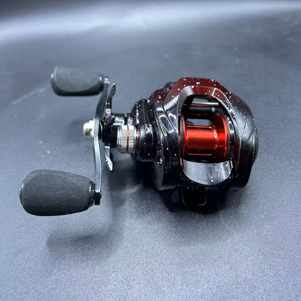 Kołowrotek baitcastingowy z sy – Electric Fishing Reel recenzja i cena